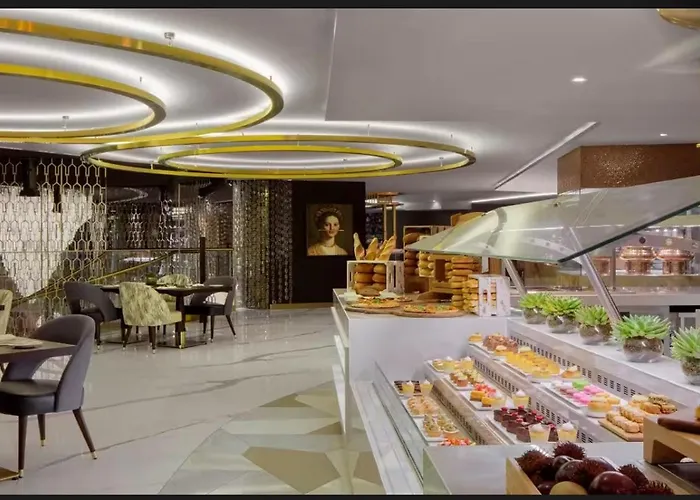 Paramount Towers - Elegant Home